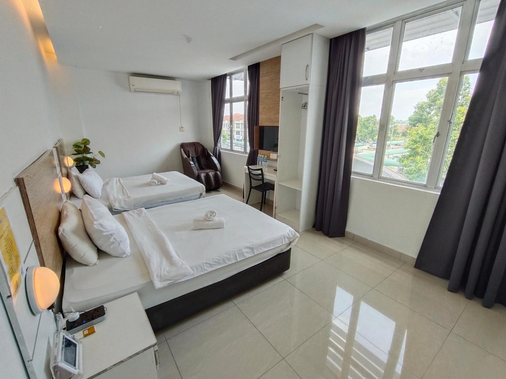 Bangi Business Hotel Bandar Baru Bangi Esterno foto